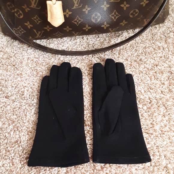 TRADED - Picture 6 of 8